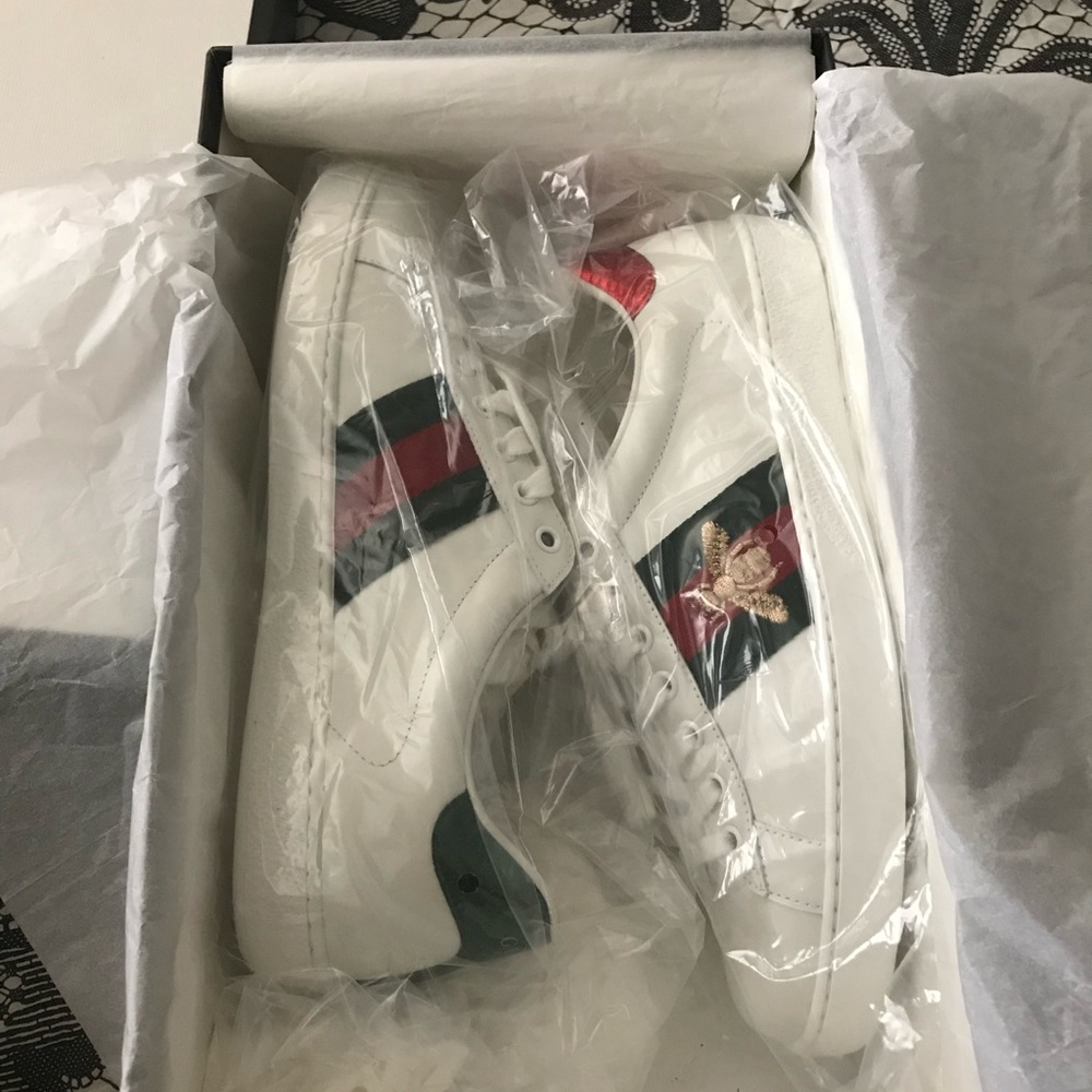 Brand new gucci ace embroidered - Picture 3 of 4